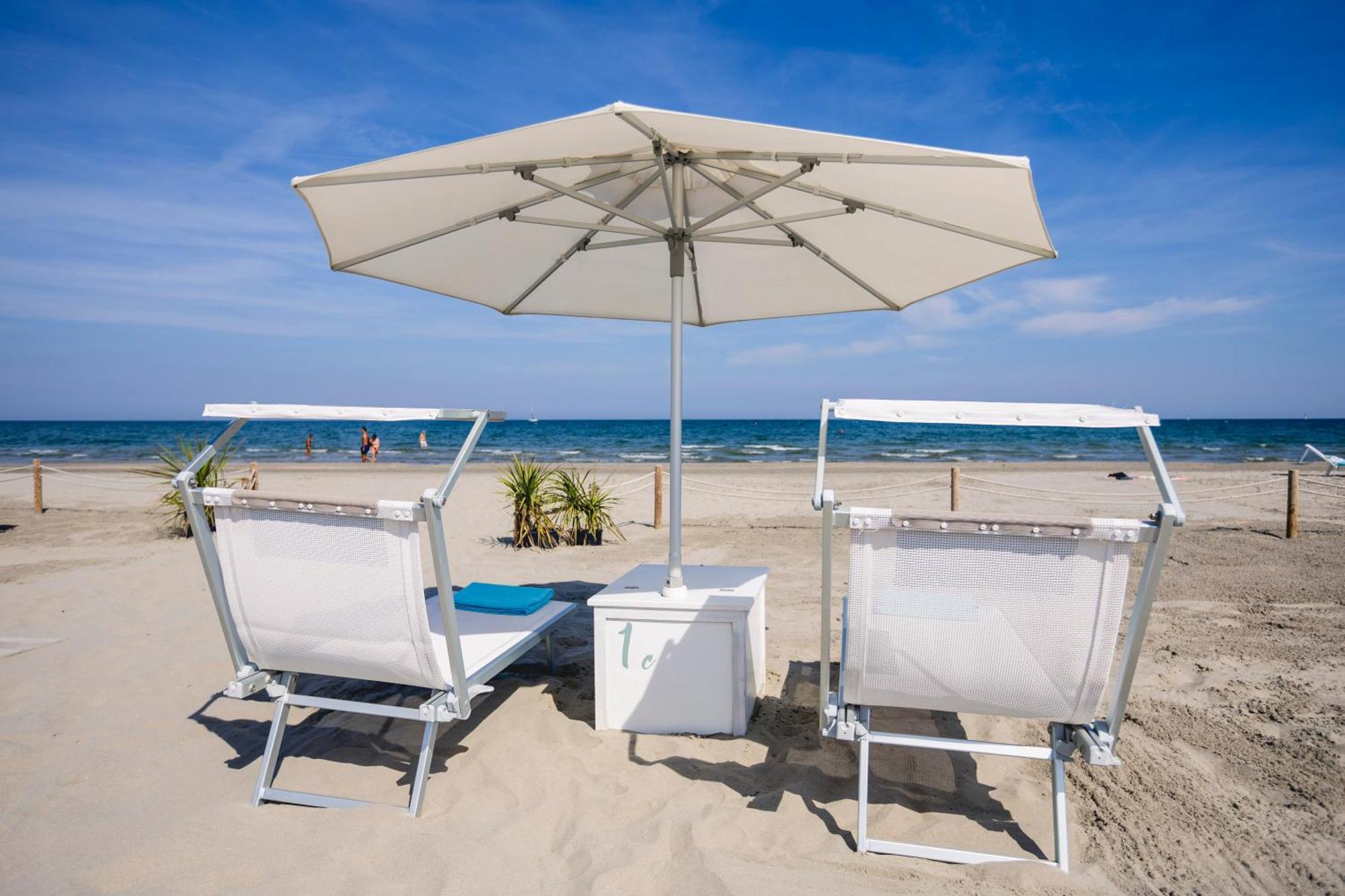 Hotel Saraceno Resort With Private Beach Milano Marittima Eksteriør billede
