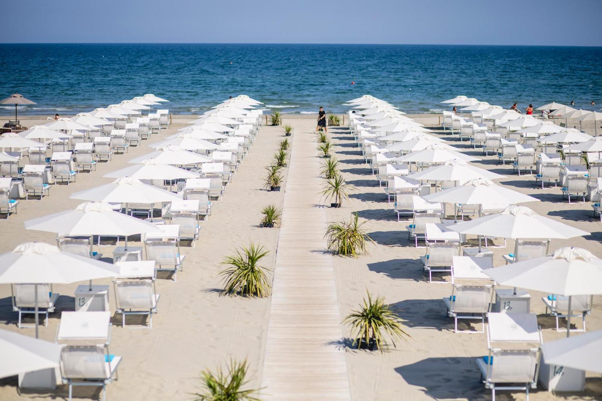 Hotel Saraceno Resort With Private Beach Milano Marittima Eksteriør billede