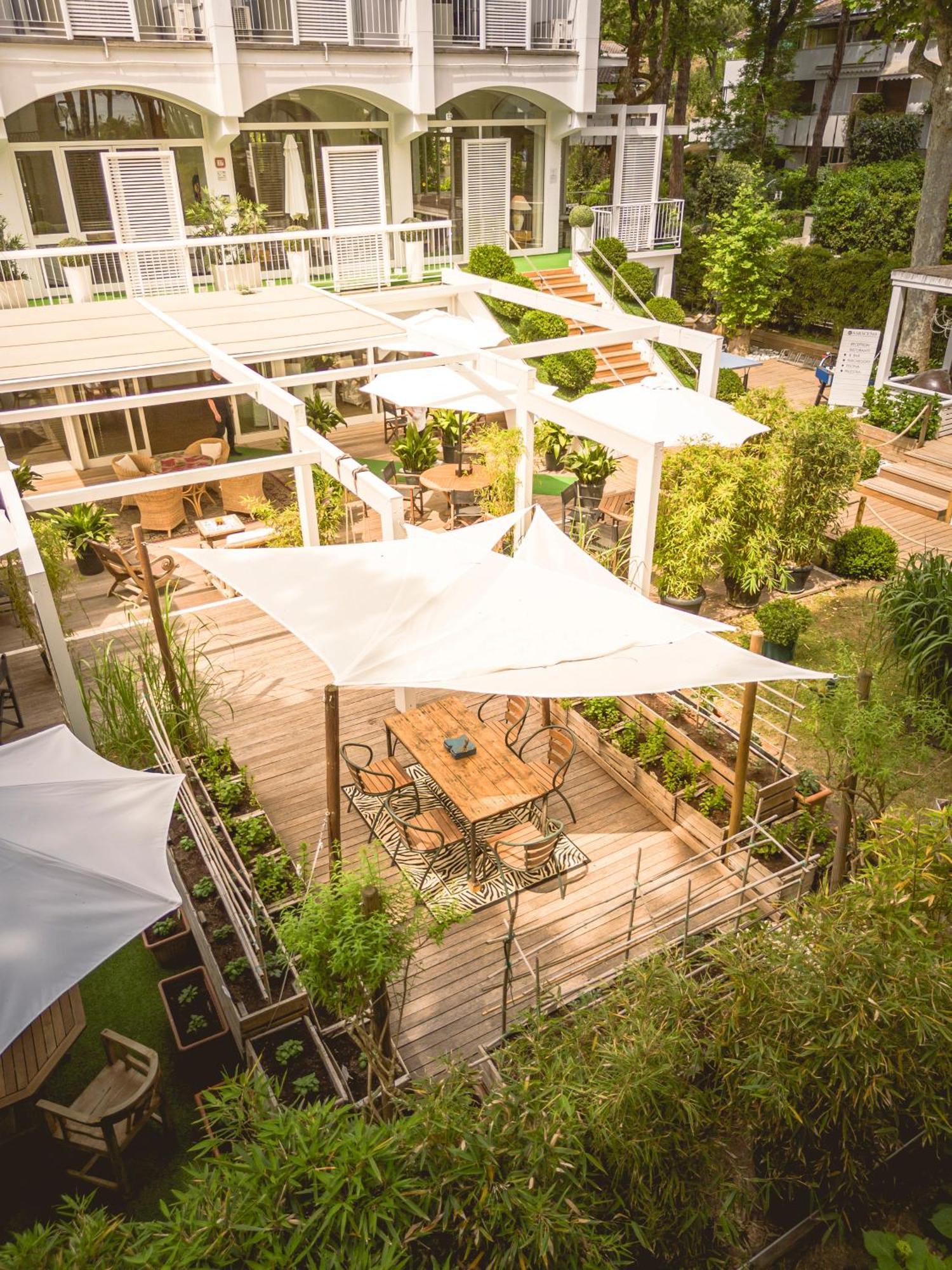 Hotel Saraceno Resort With Private Beach Milano Marittima Eksteriør billede