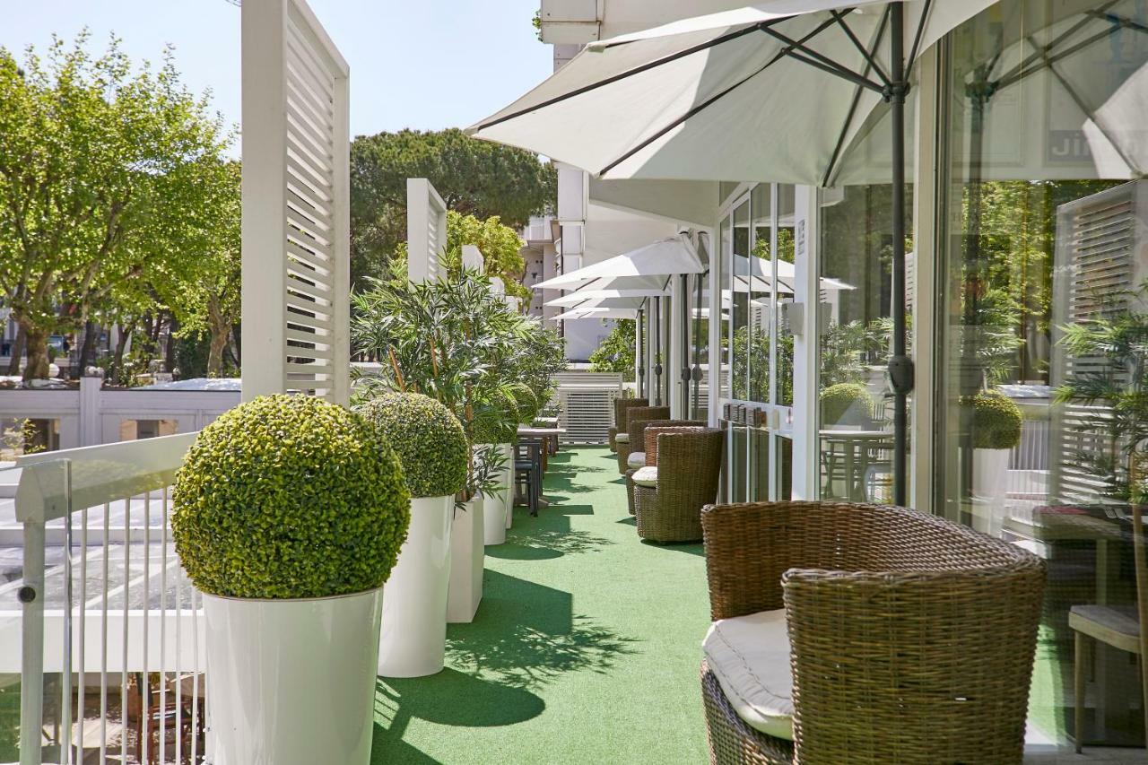 Hotel Saraceno Resort With Private Beach Milano Marittima Eksteriør billede
